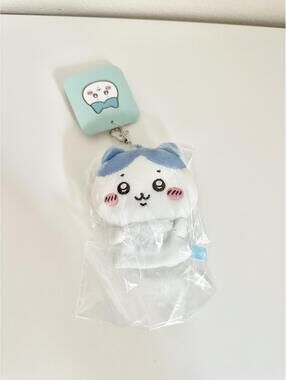 NWT Nagano Chiikawa Hachiware Plush Toy Key Cover 10cm